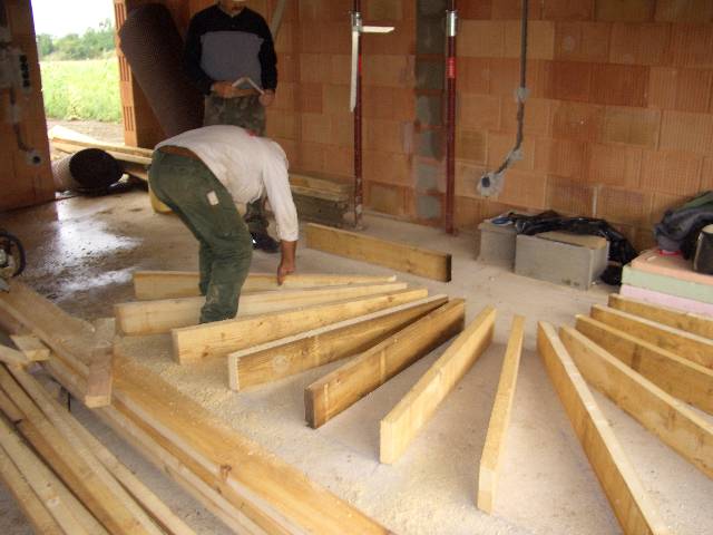 CIMG0322 und damit es auch wirklich passt wird in der Garage ge�bt.