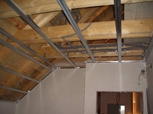 CIMG1368 1. Zimmer ist fertig. Weiter geht�s.