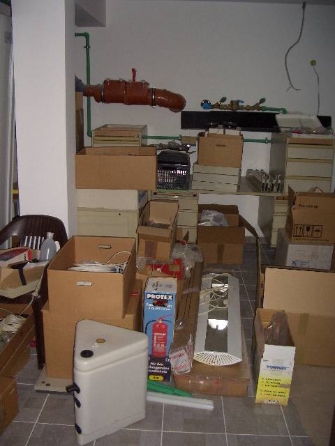 CIMG2872 Damit nicht l�ger das Chaos herrscht im Keller.