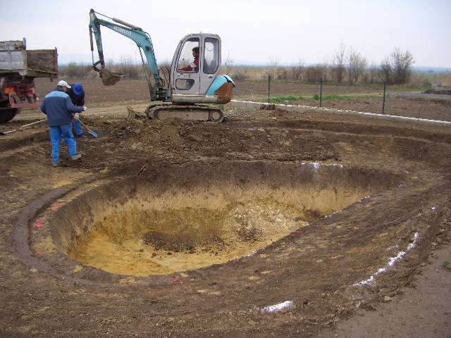 CIMG3638 Dimension: 11 x 8 Meter, die Flachzone au�en ist 2 m breit
