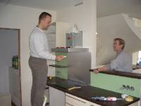 CIMG1903 Robert hat beim Anschlie�en der Dunstabzugshaube geholfen.