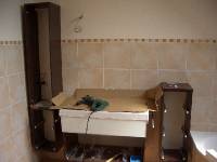 CIMG2226 Unsere Badezimmer-M�bel wurden geliefert.