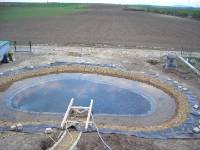 CIMG3728 Dann wird der Teich mit Wasser gef�llt.
